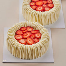 ALI Šokoladinė Baltojo šokolado ir braškių tortas