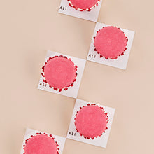 Macaron desertas su aviečių džemu ALI Šokoladinė