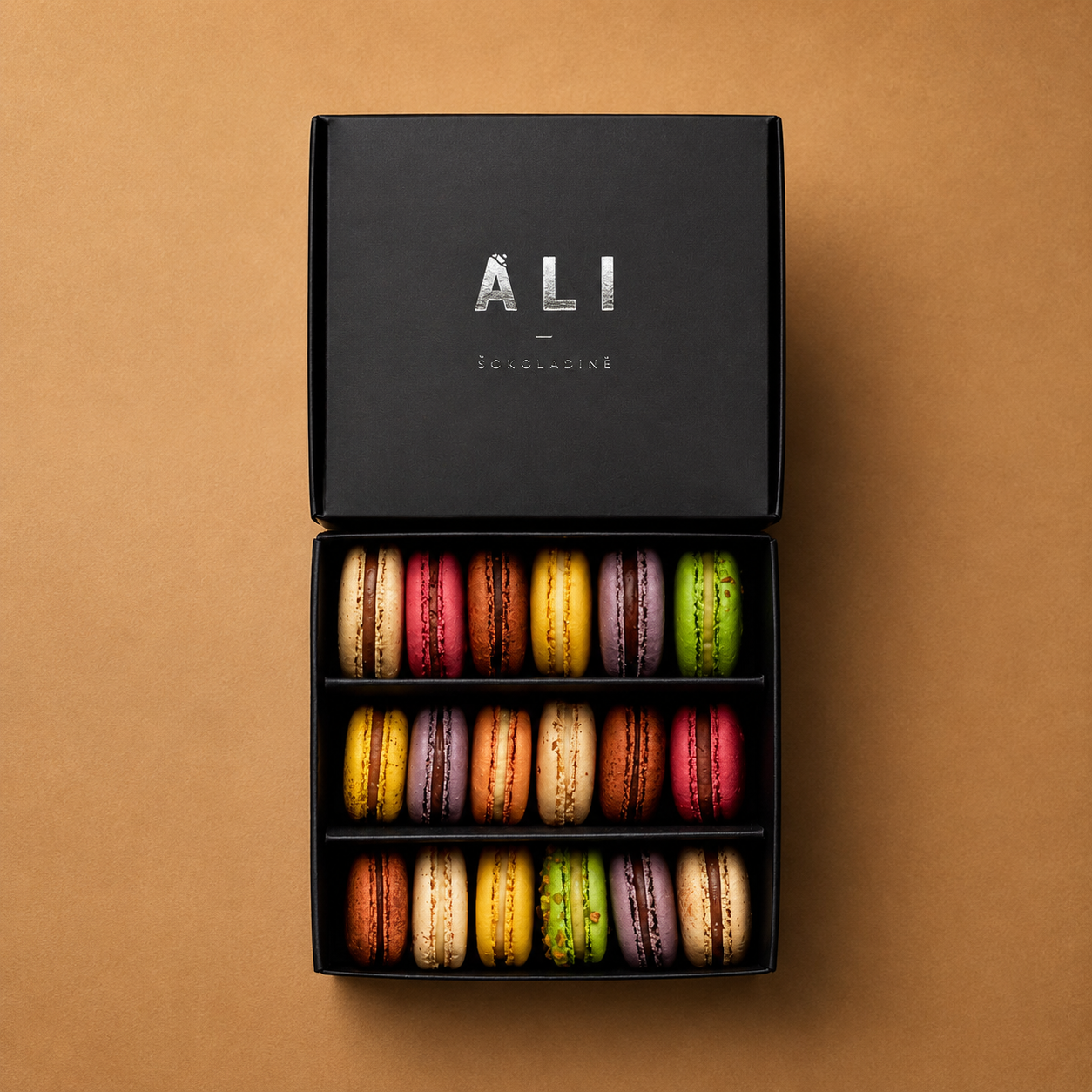Sausainių Macaron rinkinys, 18 vnt.